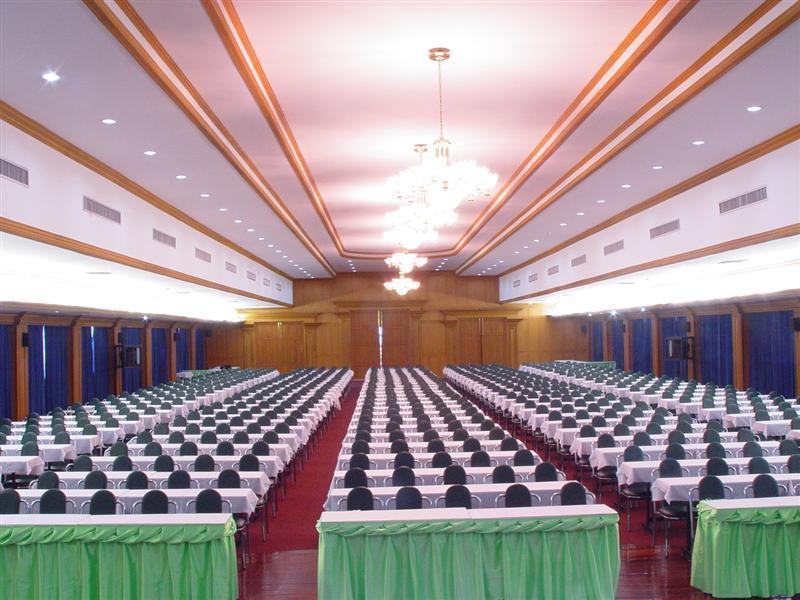 Pathumthani Place Hotel Kültér fotó