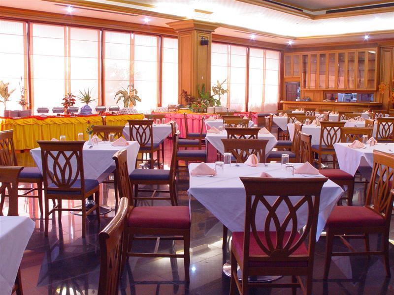 Pathumthani Place Hotel Kültér fotó